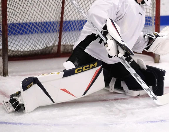 Bottes CCM Axis 2 Pro Senior 10 Bottes CCM Axis 2 Pro Senior – Image 10